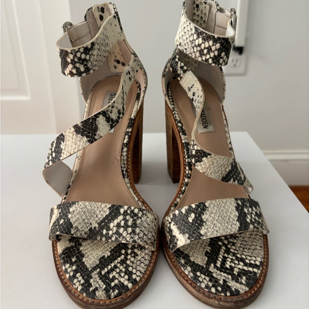 Steve Madden Collins Gray Snake Python Block Heel… - image 2